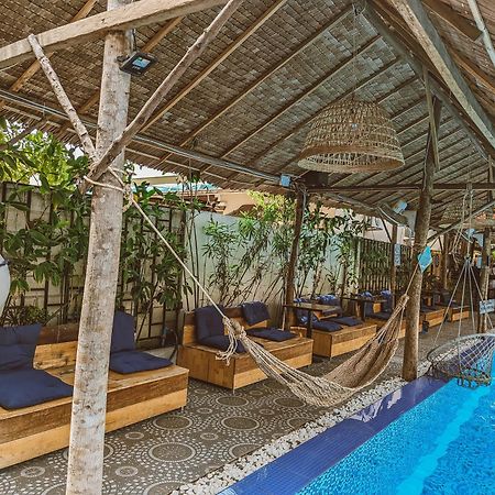 Yellow Star Hostel Kampot Exterior photo