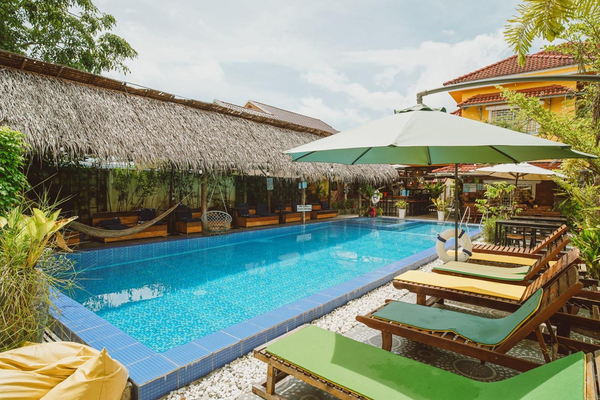 Yellow Star Hostel Kampot Exterior photo